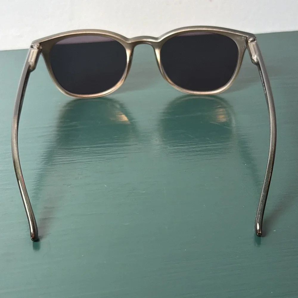 Caring Mill WHP53812 Bentley Brown Ombre Unisex Sunglasses +1.25